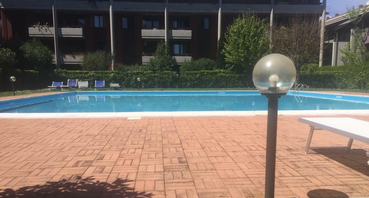 Casa Palazzo Apartment Desenzano del Garda Bagian luar foto